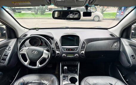 Hyundai Tucson III, 2010 год, 1 250 000 рублей, 13 фотография
