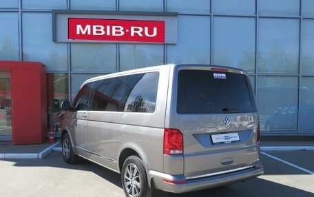Volkswagen Caravelle T6 рестайлинг, 2021 год, 4 400 000 рублей, 5 фотография