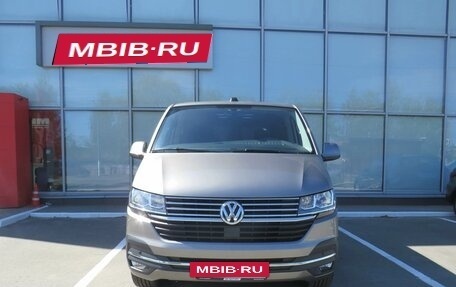 Volkswagen Caravelle T6 рестайлинг, 2021 год, 4 400 000 рублей, 8 фотография