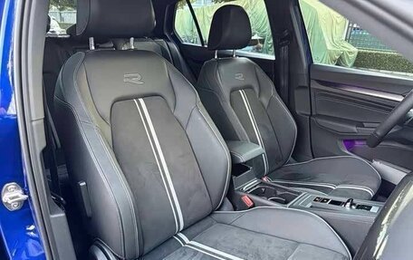 Volkswagen Golf VIII, 2022 год, 1 940 000 рублей, 11 фотография