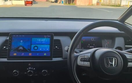 Honda Fit, 2020 год, 1 600 000 рублей, 7 фотография