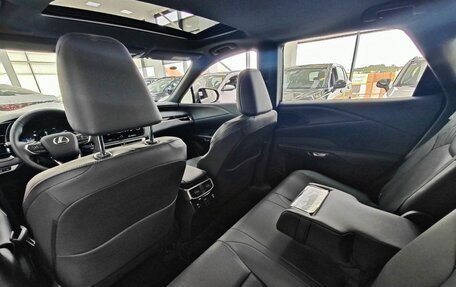 Lexus RX IV рестайлинг, 2025 год, 7 599 000 рублей, 9 фотография