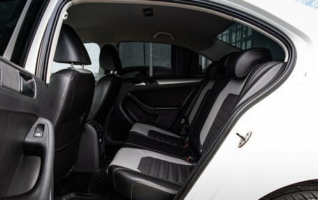 Volkswagen Jetta VI, 2013 год, 1 000 000 рублей, 12 фотография