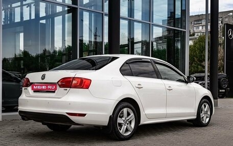 Volkswagen Jetta VI, 2013 год, 1 000 000 рублей, 2 фотография
