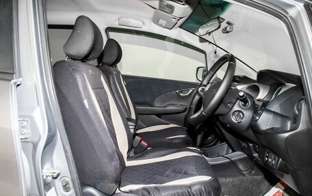 Honda Fit III, 2010 год, 805 000 рублей, 5 фотография