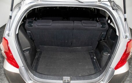 Honda Fit III, 2010 год, 805 000 рублей, 17 фотография