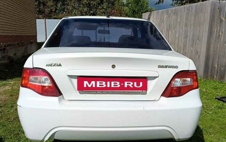 Daewoo Nexia I рестайлинг, 2011 год, 300 000 рублей, 3 фотография