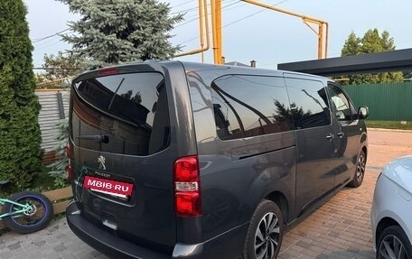 Peugeot Traveller I, 2019 год, 3 150 000 рублей, 6 фотография