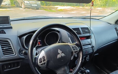 Mitsubishi ASX I рестайлинг, 2010 год, 1 000 000 рублей, 9 фотография