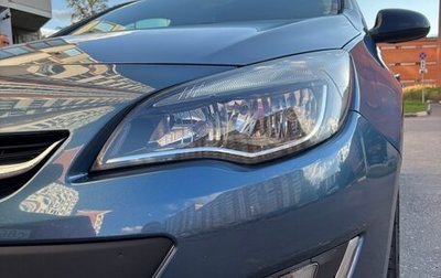 Opel Astra J, 2013 год, 900 000 рублей, 1 фотография