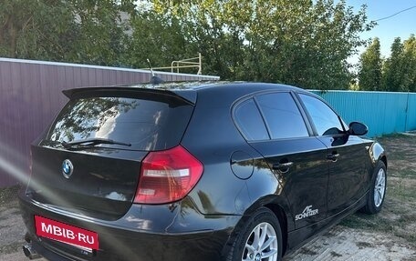 BMW 1 серия, 2008 год, 650 000 рублей, 15 фотография