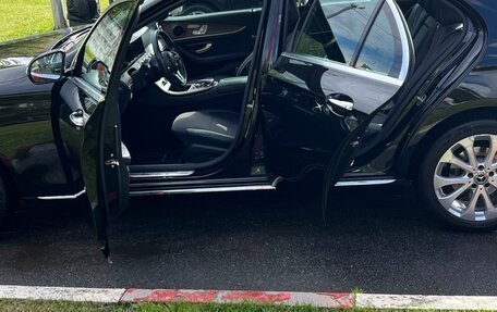 Mercedes-Benz E-Класс, 2019 год, 4 000 000 рублей, 9 фотография