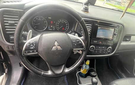 Mitsubishi Outlander III рестайлинг 3, 2012 год, 999 999 рублей, 7 фотография