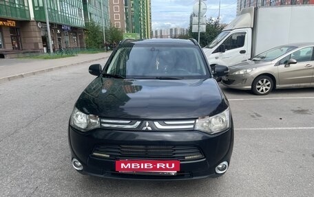 Mitsubishi Outlander III рестайлинг 3, 2012 год, 999 999 рублей, 2 фотография