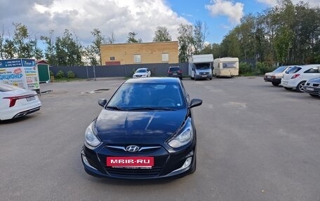 Hyundai Solaris II рестайлинг, 2012 год, 850 000 рублей, 6 фотография