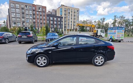 Hyundai Solaris II рестайлинг, 2012 год, 850 000 рублей, 10 фотография