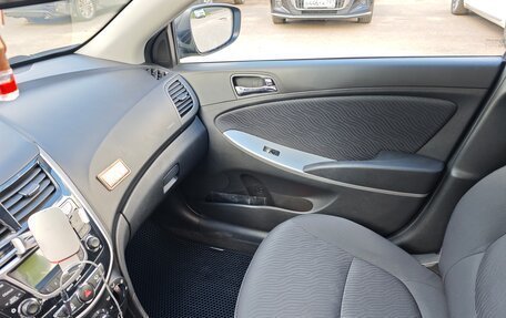Hyundai Solaris II рестайлинг, 2012 год, 850 000 рублей, 20 фотография