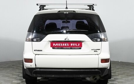 Mitsubishi Outlander III рестайлинг 3, 2011 год, 899 777 рублей, 6 фотография