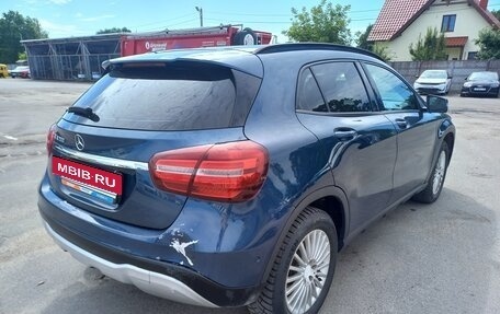 Mercedes-Benz GLA, 2019 год, 1 820 000 рублей, 3 фотография