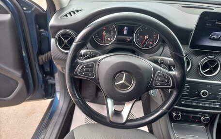 Mercedes-Benz GLA, 2019 год, 1 820 000 рублей, 7 фотография