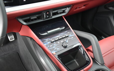 Porsche Cayenne III, 2025 год, 20 950 000 рублей, 23 фотография