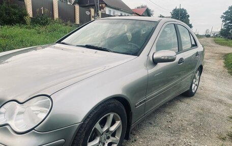 Mercedes-Benz C-Класс, 2004 год, 760 000 рублей, 5 фотография