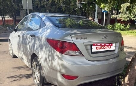 Hyundai Solaris II рестайлинг, 2013 год, 600 000 рублей, 4 фотография