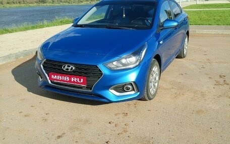Hyundai Solaris II рестайлинг, 2018 год, 1 450 000 рублей, 1 фотография
