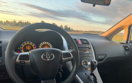 Toyota Auris II, 2010 год, 1 050 000 рублей, 11 фотография
