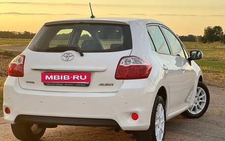 Toyota Auris II, 2010 год, 1 050 000 рублей, 6 фотография