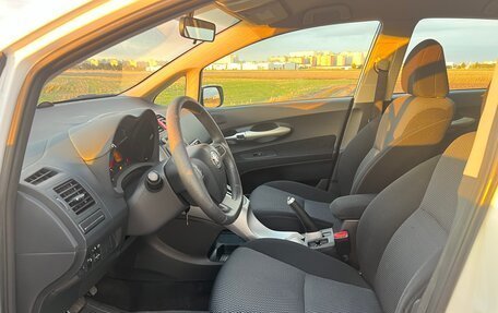 Toyota Auris II, 2010 год, 1 050 000 рублей, 16 фотография