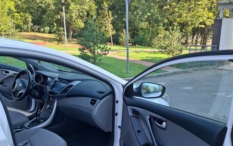 Hyundai Elantra V, 2015 год, 1 400 000 рублей, 2 фотография