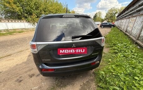 Mitsubishi Outlander III рестайлинг 3, 2013 год, 1 250 000 рублей, 5 фотография