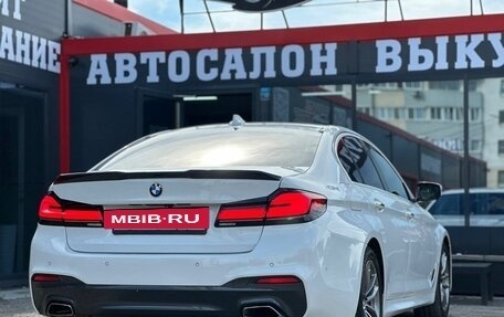 BMW 5 серия, 2018 год, 2 999 000 рублей, 11 фотография