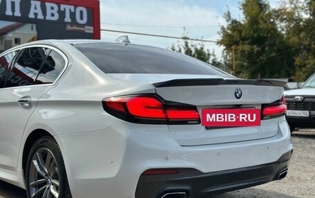 BMW 5 серия, 2018 год, 2 999 000 рублей, 15 фотография