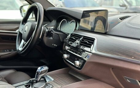 BMW 5 серия, 2018 год, 2 999 000 рублей, 23 фотография