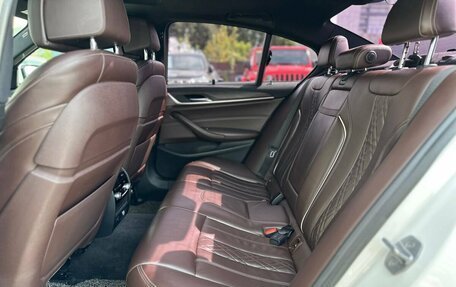 BMW 5 серия, 2018 год, 2 999 000 рублей, 40 фотография