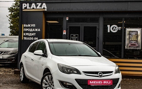 Opel Astra J, 2013 год, 799 000 рублей, 2 фотография
