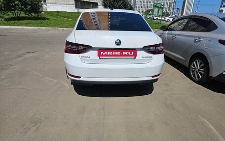 Skoda Superb III рестайлинг, 2018 год, 2 280 000 рублей, 3 фотография