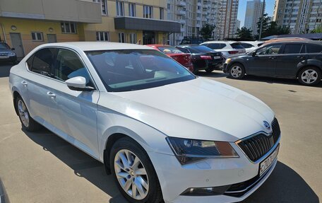 Skoda Superb III рестайлинг, 2018 год, 2 280 000 рублей, 6 фотография