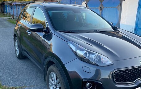 KIA Sportage IV рестайлинг, 2017 год, 1 950 000 рублей, 2 фотография