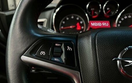 Opel Astra J, 2011 год, 669 888 рублей, 8 фотография
