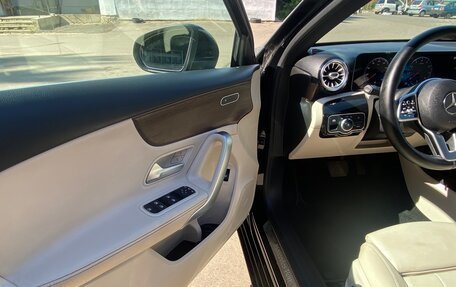 Mercedes-Benz A-Класс, 2018 год, 2 800 000 рублей, 21 фотография