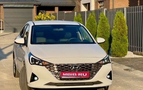 Hyundai Solaris II рестайлинг, 2021 год, 1 650 000 рублей, 1 фотография