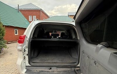 Toyota Land Cruiser Prado 150 рестайлинг 2, 2011 год, 3 000 000 рублей, 1 фотография
