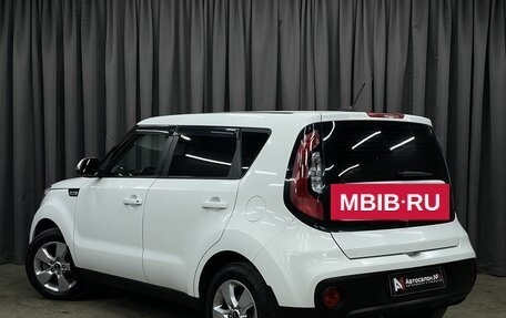 KIA Soul II рестайлинг, 2017 год, 1 199 777 рублей, 2 фотография