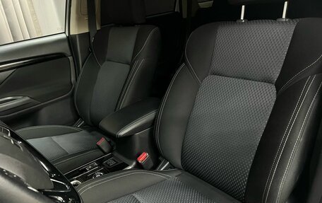Mitsubishi Outlander III рестайлинг 3, 2021 год, 2 799 777 рублей, 11 фотография
