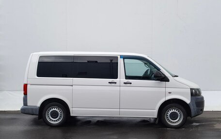 Volkswagen Caravelle T5, 2011 год, 1 620 000 рублей, 4 фотография