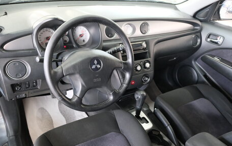 Mitsubishi Outlander III рестайлинг 3, 2005 год, 939 000 рублей, 11 фотография
