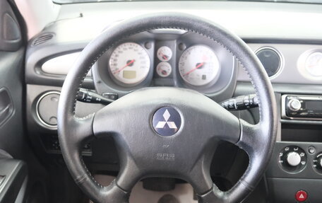 Mitsubishi Outlander III рестайлинг 3, 2005 год, 939 000 рублей, 12 фотография